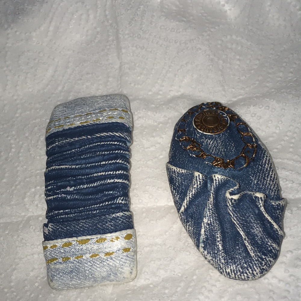 HAiR ACCESSORIES